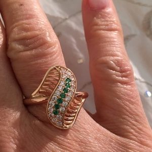 14K Solid Rose Gold Emerald CZ Swirl Ring